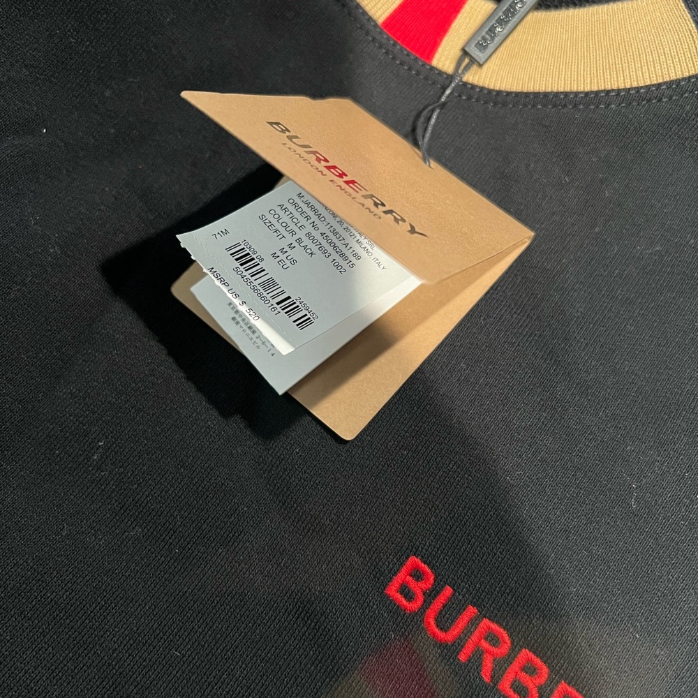 BURBERRY BLACK SWEATER
